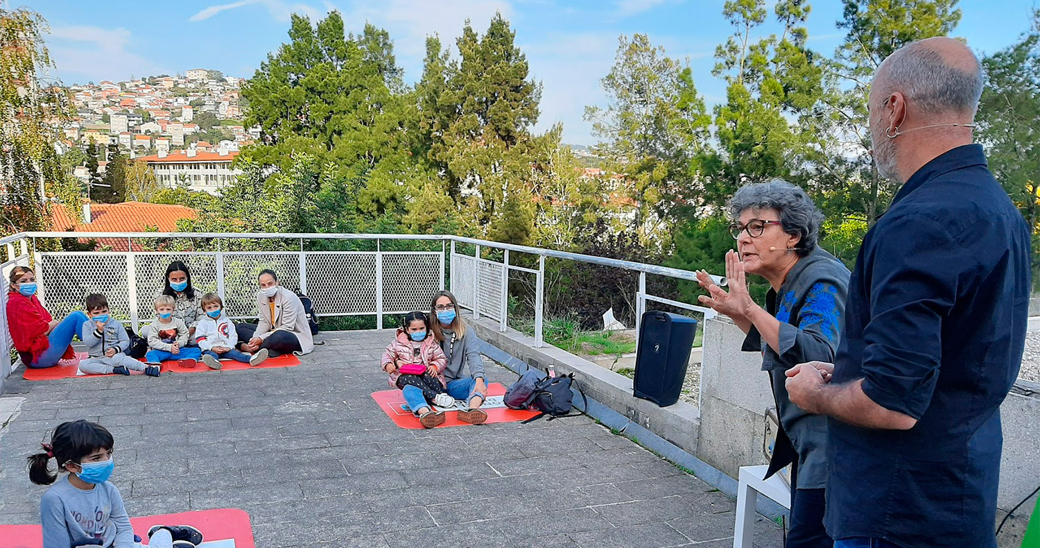 A hora dos contos Pavís Pavós Biblioteca Xosé Neira Vilas Concello de Vigo