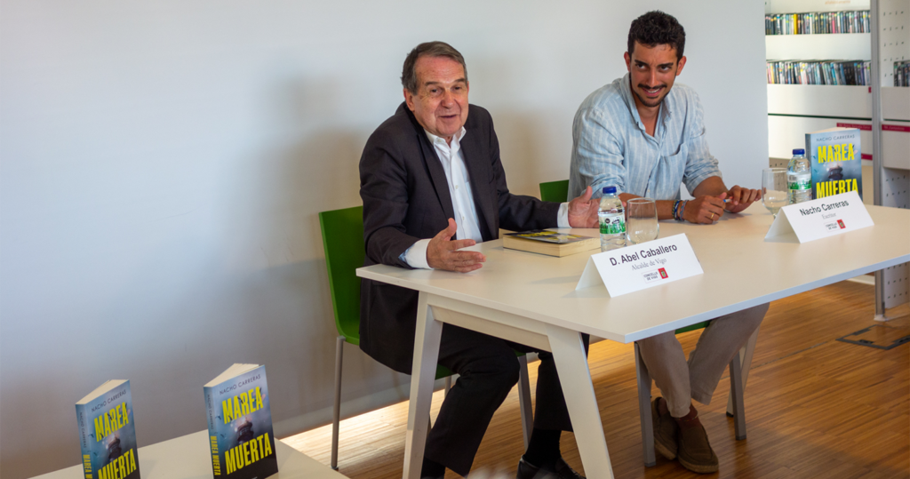 Presentación Marea Muerta Nacho Carreras Biblioteca Pública Muncipal Xosé Neira Vilas